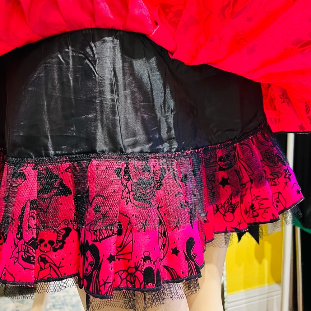 HELL BUNNY Punk Mini Skirt Vintage inspired Size Large with Tool and Ribbon - Picture 4 of 15